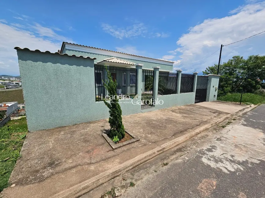 Foto 9 de Casa com 3 quartos à venda, 280m2 em Parque Ipiranga II, Resende - RJ