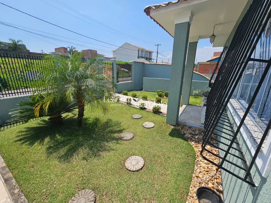 Foto 6 de Casa com 3 quartos à venda, 280m2 em Parque Ipiranga II, Resende - RJ