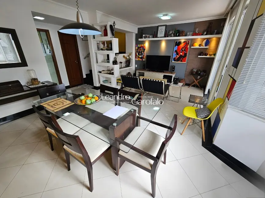 Foto 3 de Casa de Condomínio com 3 quartos à venda, 154m2 em Morada da Colina, Resende - RJ