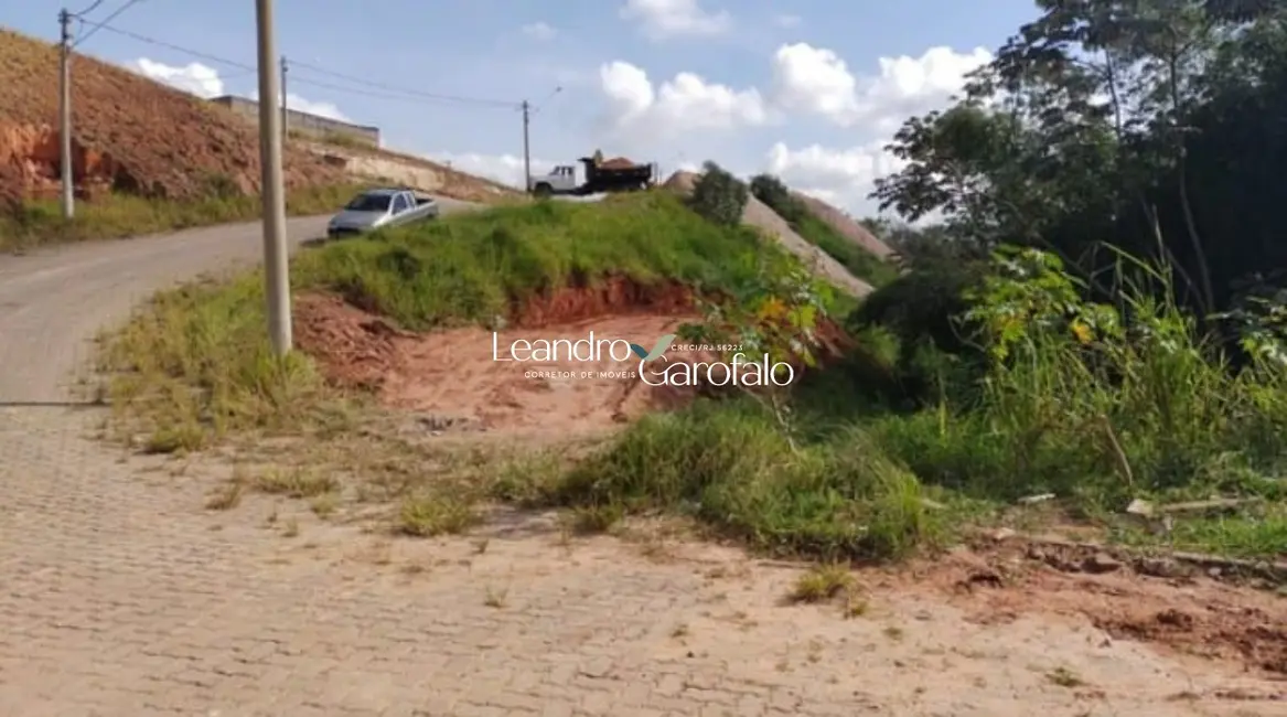 Foto 1 de Terreno / Lote à venda, 331m2 em Bela Vista, Resende - RJ