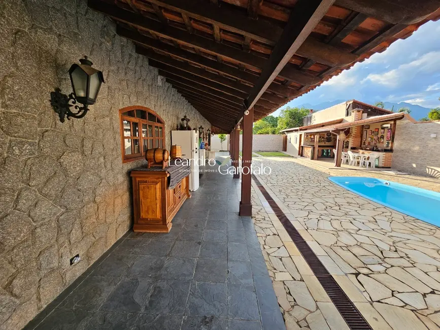 Casa com 5 quartos à venda, 400m2 em Itatiaia - RJ - imagem 7 Foto 7 de Casa com 5 quartos à venda, 400m2 em Itatiaia - RJ