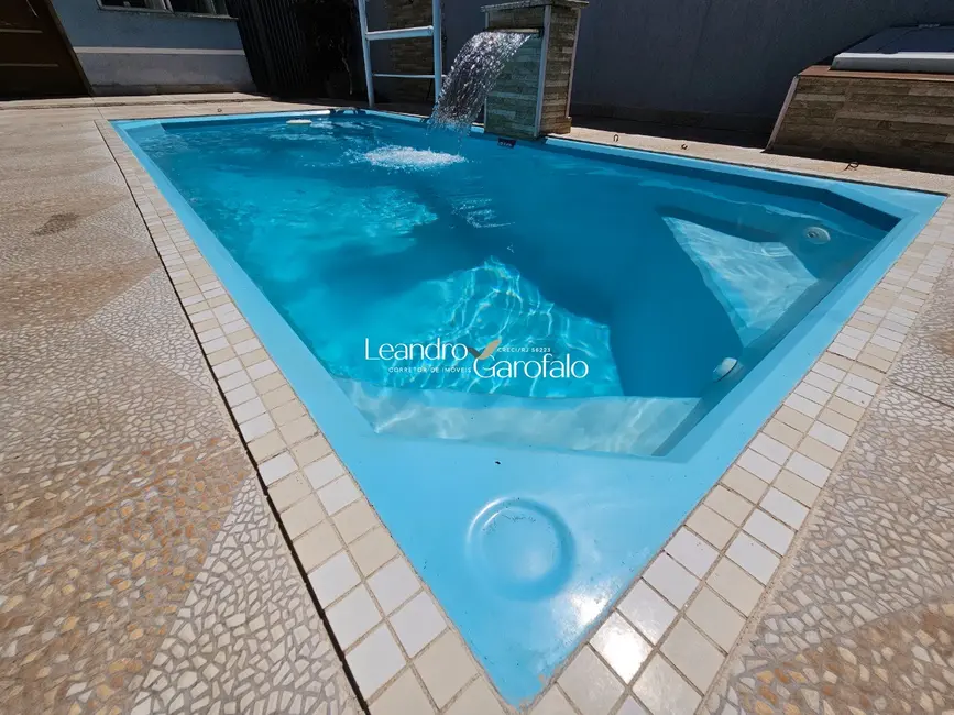 Casa com 3 quartos à venda, 180m2 em Parque Ipiranga, Resende - RJ - imagem 5 Foto 5 de Casa com 3 quartos à venda, 180m2 em Parque Ipiranga, Resende - RJ