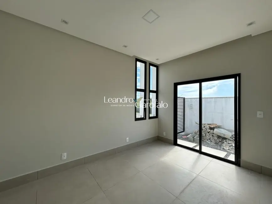 Foto 4 de Casa com 4 quartos à venda, 207m2 em Resende - RJ