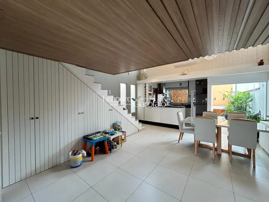 Foto 4 de Casa com 3 quartos à venda, 116m2 em Parque Ipiranga II, Resende - RJ