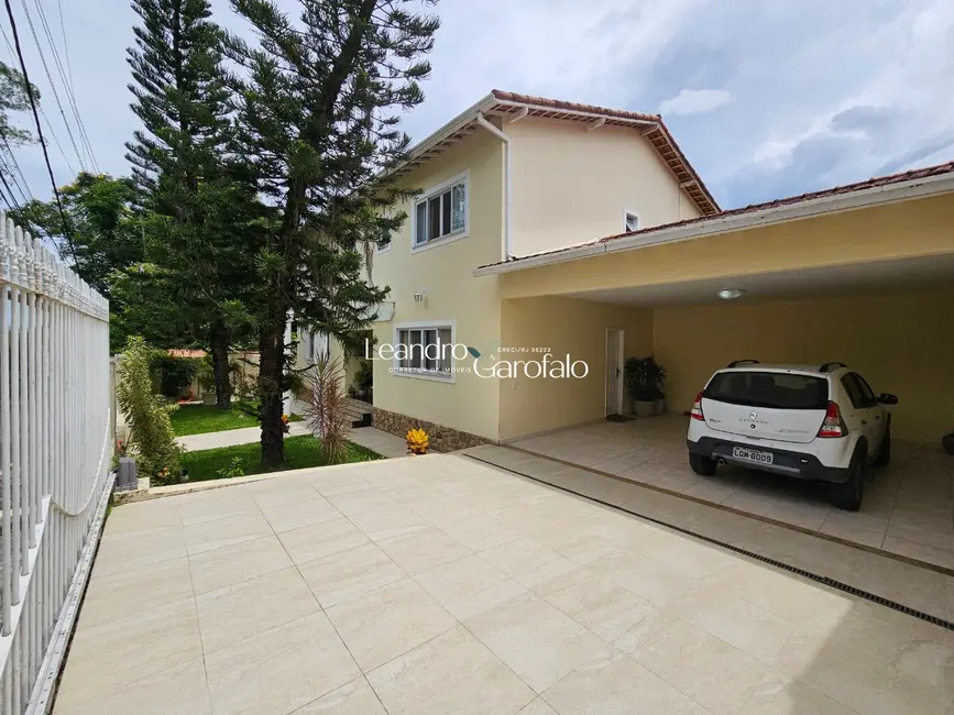 Casa com 6 quartos à venda, 385m2 em Casa da Lua, Resende - RJ - imagem 5 Foto 5 de Casa com 6 quartos à venda, 385m2 em Casa da Lua, Resende - RJ