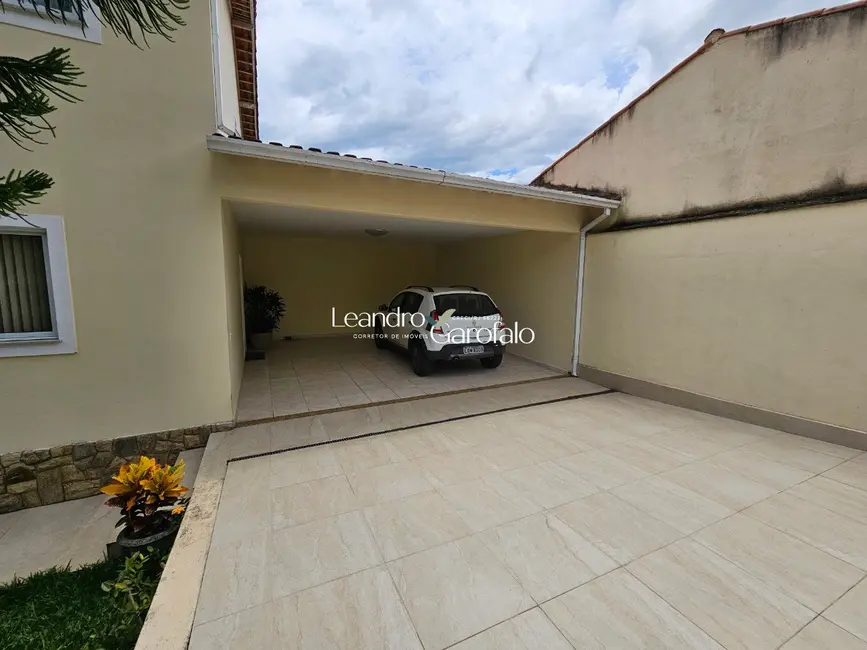 Casa com 6 quartos à venda, 385m2 em Casa da Lua, Resende - RJ - imagem 6 Foto 6 de Casa com 6 quartos à venda, 385m2 em Casa da Lua, Resende - RJ