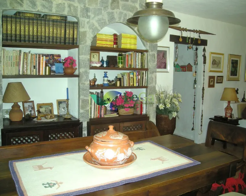 Foto 9 de Sítio / Rancho com 8 quartos à venda, 600m2 em Itatiaia - RJ