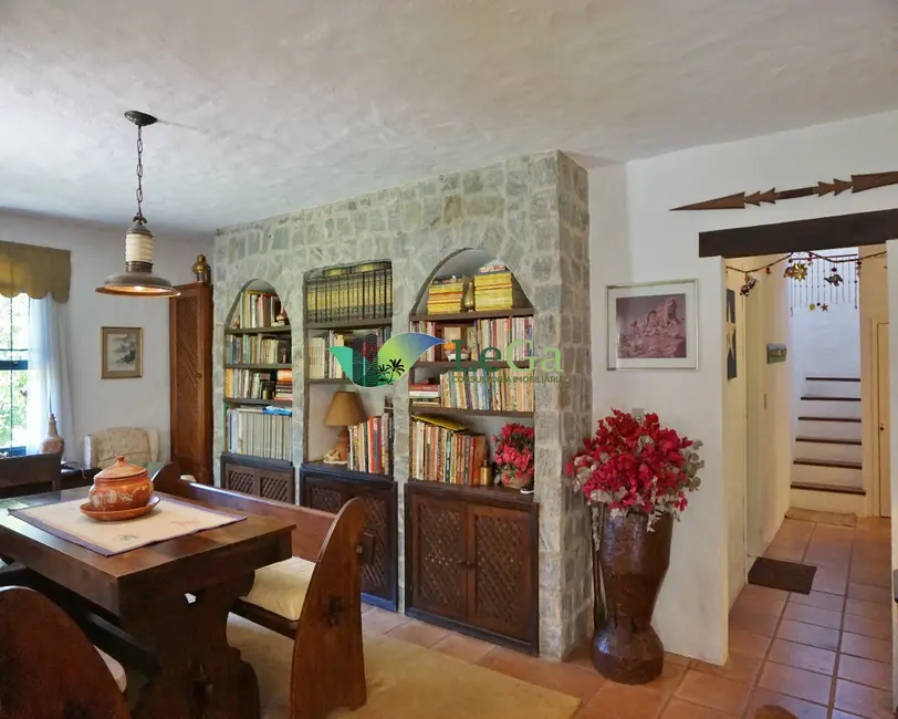 Foto 2 de Sítio / Rancho com 8 quartos à venda, 600m2 em Itatiaia - RJ