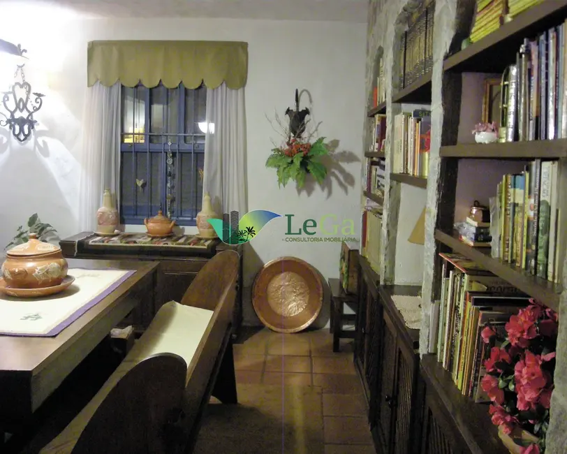 Foto 6 de Sítio / Rancho com 8 quartos à venda, 600m2 em Itatiaia - RJ