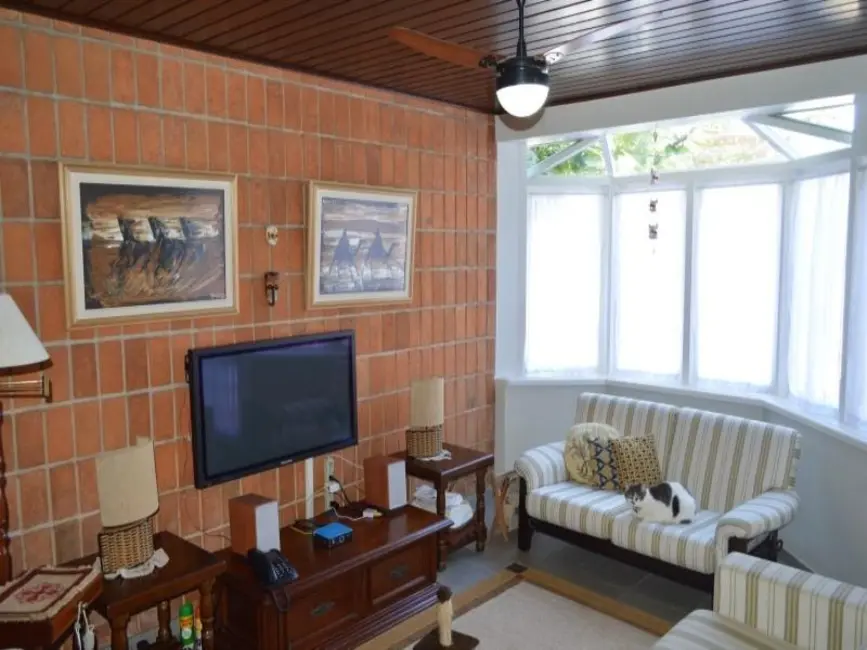 Foto 2 de Casa com 4 quartos à venda, 303m2 em Balneário Praia do Pernambuco, Guaruja - SP
