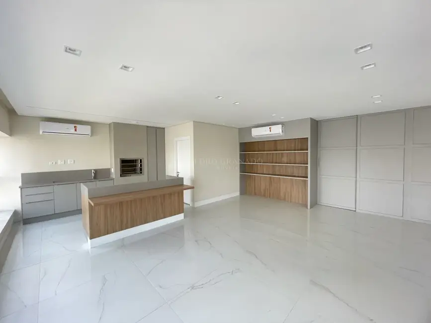 Foto 2 de Apartamento com 3 quartos para alugar, 179m2 em Maringa - PR