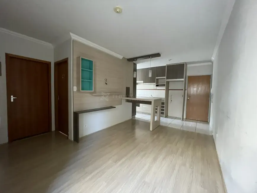 Foto 2 de Apartamento com 2 quartos à venda, 52m2 em Sarandi - PR
