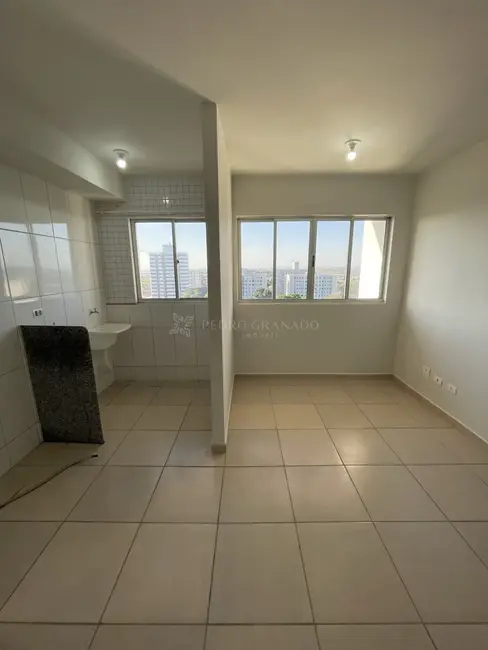 Foto 2 de Apartamento com 2 quartos à venda, 55m2 em Maringa - PR
