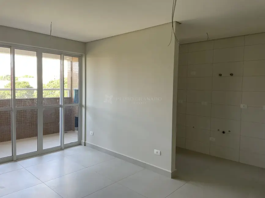 Foto 2 de Apartamento com 3 quartos para alugar, 79m2 em Maringa - PR