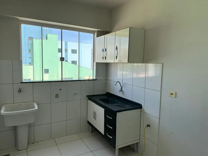 Foto 2 de Apartamento com 1 quarto para alugar, 30m2 em Maringa - PR