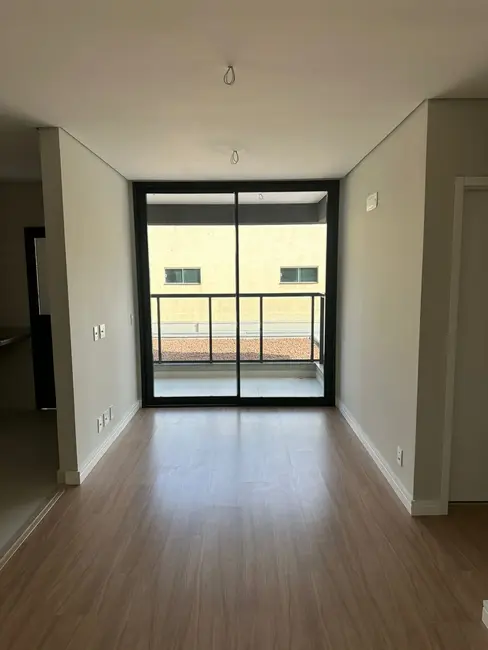 Foto 1 de Apartamento com 2 quartos para alugar, 66m2 em Maringa - PR