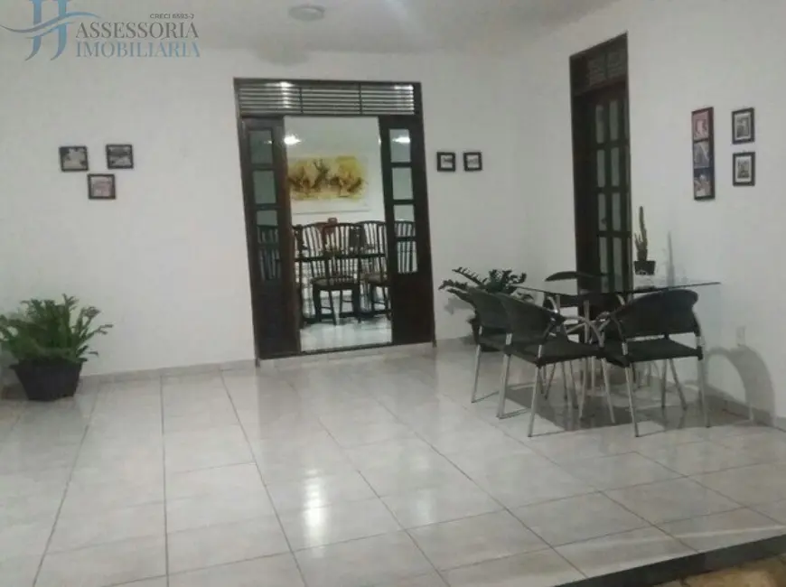 Casa com 4 quartos à venda, 220m2 em Lagoa Nova, Natal - RN - imagem 5 Foto 5 de Casa com 4 quartos à venda, 220m2 em Lagoa Nova, Natal - RN
