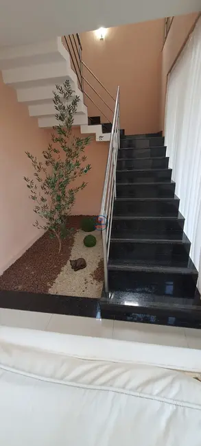Casa de Condomínio com 3 quartos à venda, 250m2 em Nova Parnamirim, Parnamirim - RN - imagem 9 Foto 9 de Casa de Condomínio com 3 quartos à venda, 250m2 em Nova Parnamirim, Parnamirim - RN