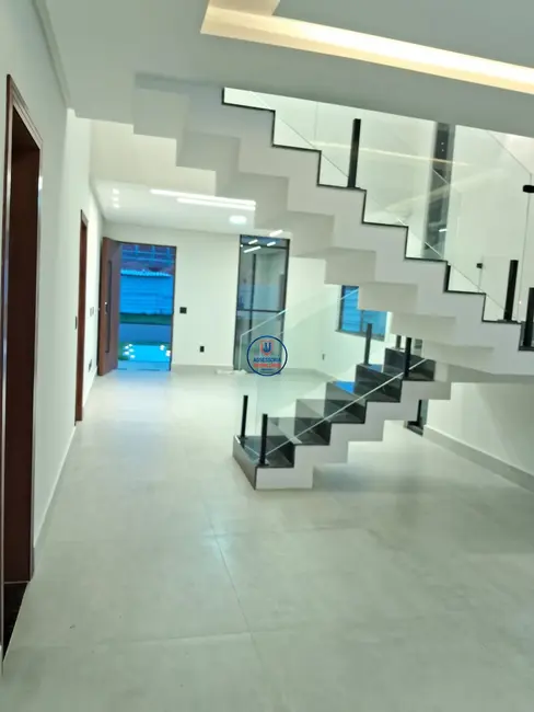 Foto 3 de Casa de Condomínio com 4 quartos à venda, 352m2 em Cajupiranga, Parnamirim - RN