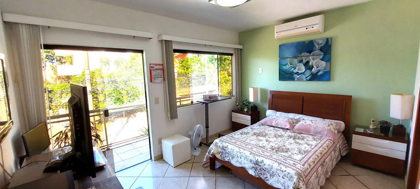 Foto 9 de Casa com 4 quartos à venda, 450m2 em Camboinhas, Niteroi - RJ