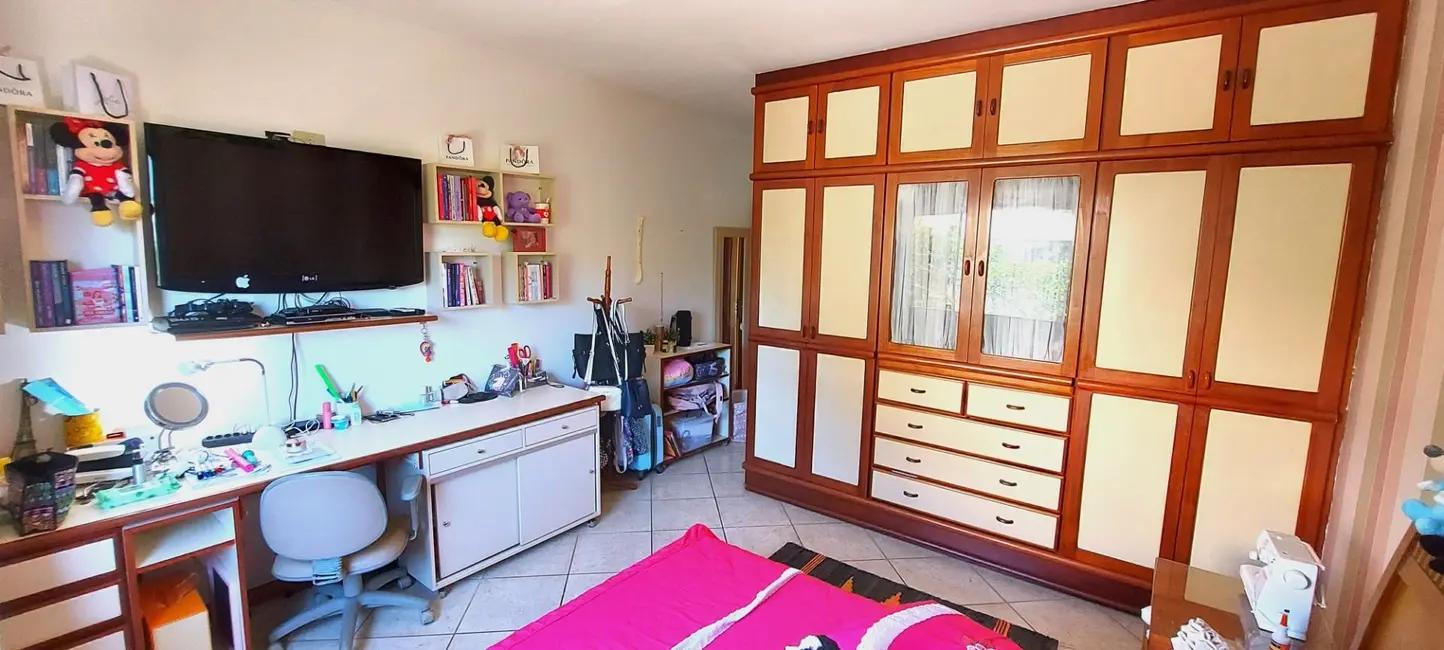 Foto 7 de Casa com 4 quartos à venda, 450m2 em Camboinhas, Niteroi - RJ