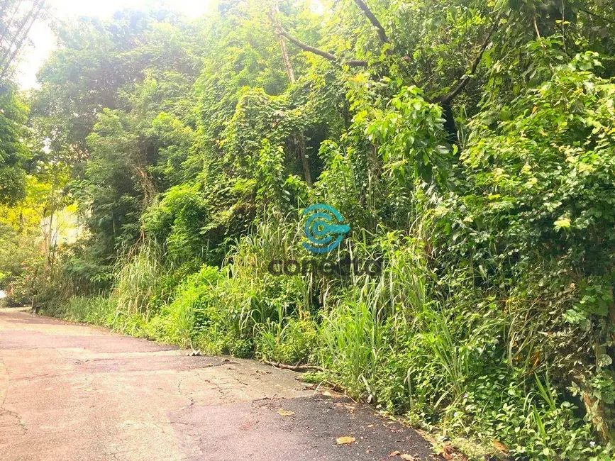 Terreno / Lote à venda, 612m2 em São Francisco, Niteroi - RJ - imagem 4 Foto 4 de Terreno / Lote à venda, 612m2 em São Francisco, Niteroi - RJ