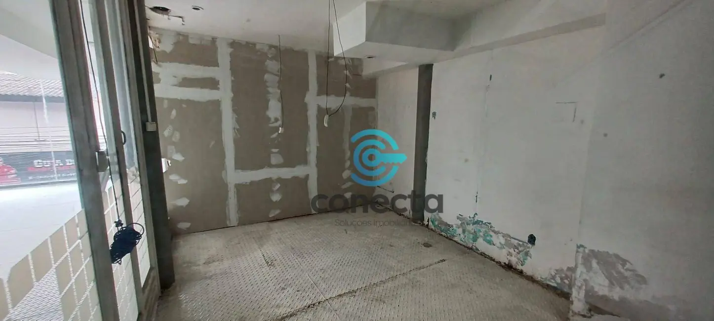 Foto 2 de Loja para alugar, 10m2 em Alcântara, Sao Goncalo - RJ