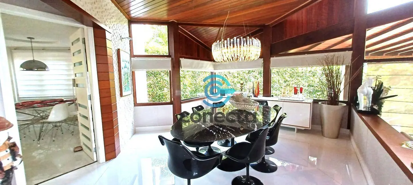 Foto 3 de Casa de Condomínio com 3 quartos à venda, 600m2 em Itaipu, Niteroi - RJ