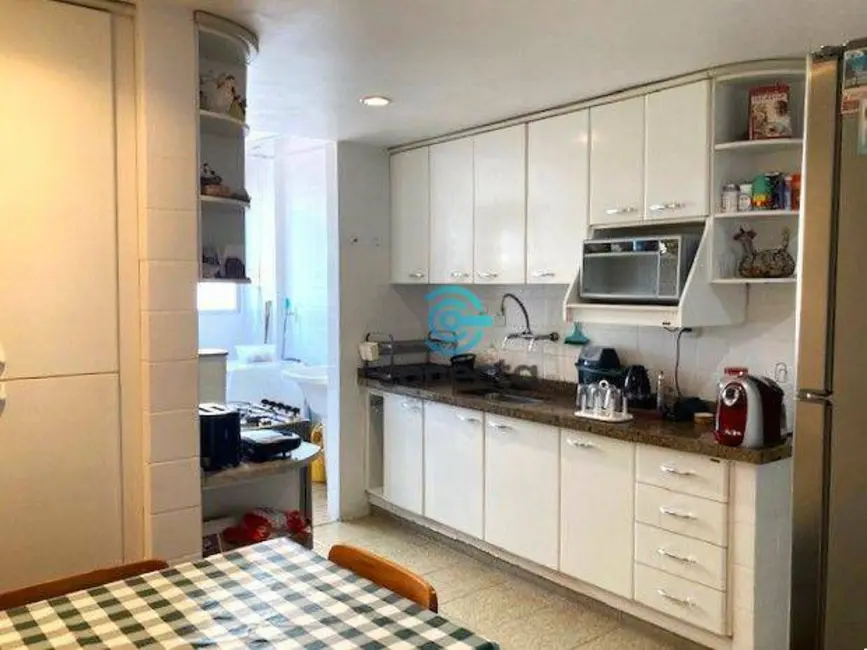 Apartamento com 4 quartos à venda, 193m2 em Icaraí, Niteroi - RJ - imagem 6 Foto 6 de Apartamento com 4 quartos à venda, 193m2 em Icaraí, Niteroi - RJ