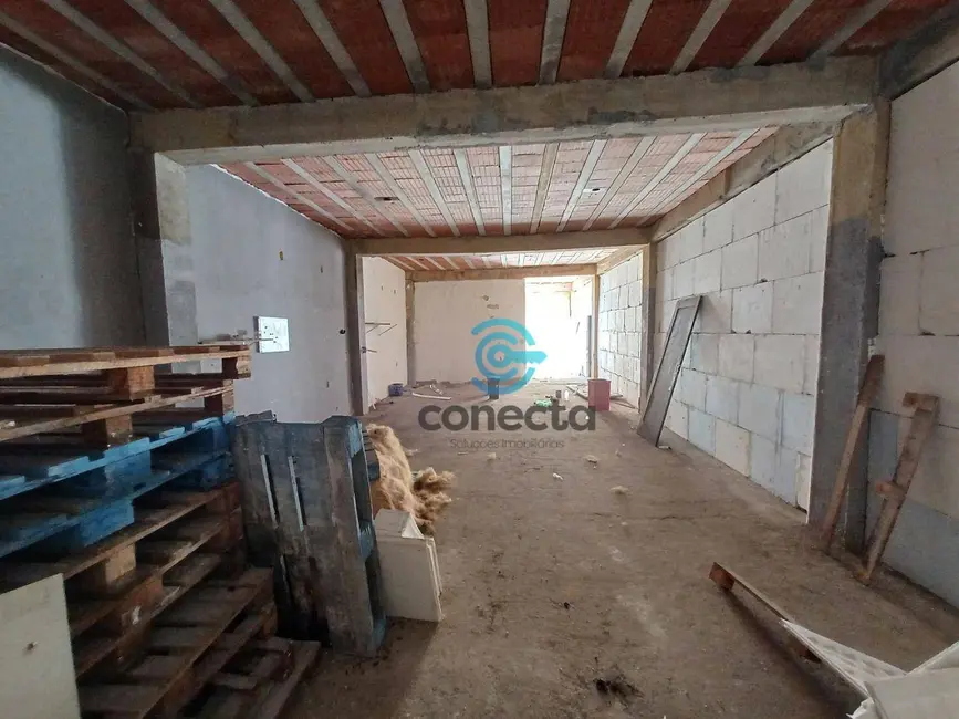 Armazém / Galpão à venda e para alugar, 360m2 em Boa Vista, Sao Goncalo - RJ - imagem 6 Foto 6 de Armazém / Galpão à venda e para alugar, 360m2 em Boa Vista, Sao Goncalo - RJ