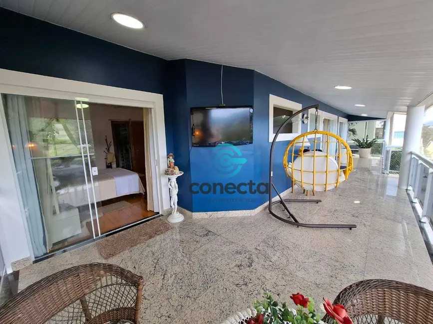 Casa de Condomínio com 3 quartos à venda e para alugar, 1838m2 em Piratininga, Niteroi - RJ - imagem 9 Foto 9 de Casa de Condomínio com 3 quartos à venda e para alugar, 1838m2 em Piratininga, Niteroi - RJ