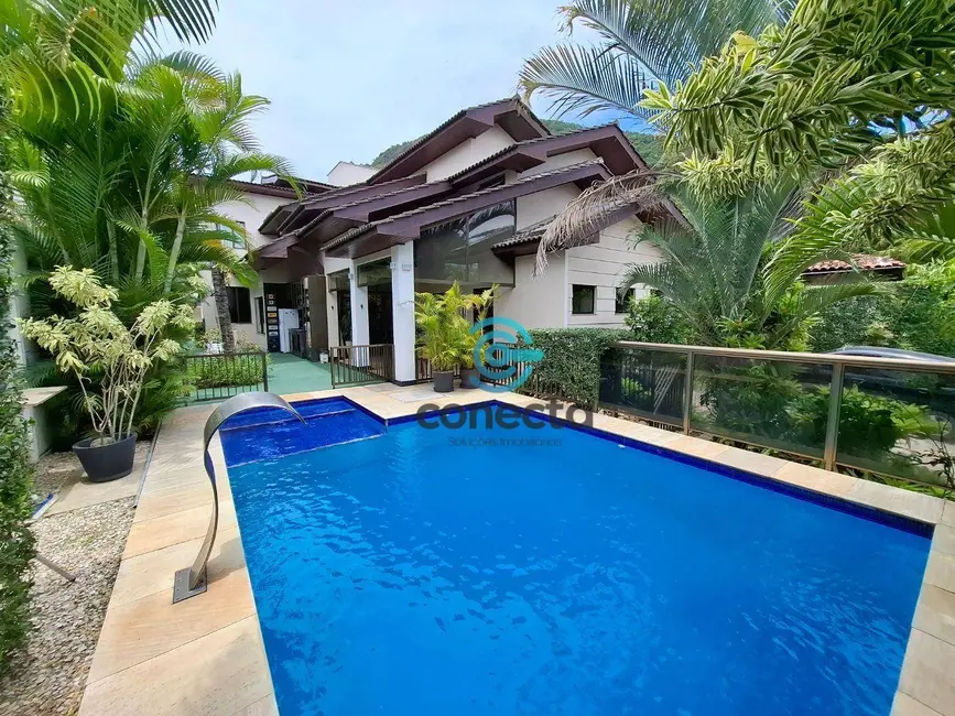 Foto 1 de Casa de Condomínio com 6 quartos à venda, 536m2 em Itacoatiara, Niteroi - RJ