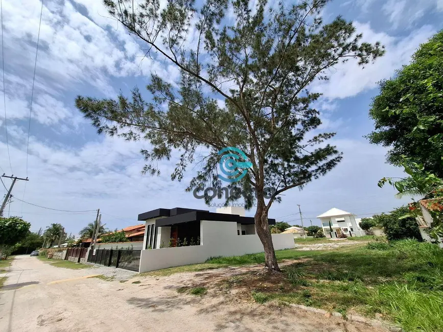 Foto 3 de Terreno / Lote à venda, 315m2 em Araruama - RJ