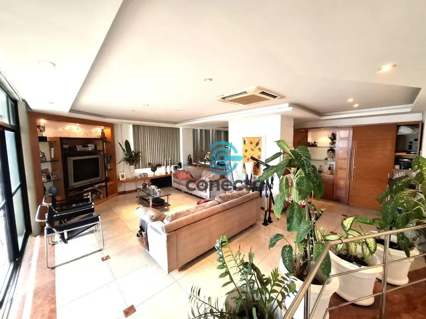 Cobertura com 4 quartos à venda, 295m2 em Icaraí, Niteroi - RJ - imagem 5 Foto 5 de Cobertura com 4 quartos à venda, 295m2 em Icaraí, Niteroi - RJ
