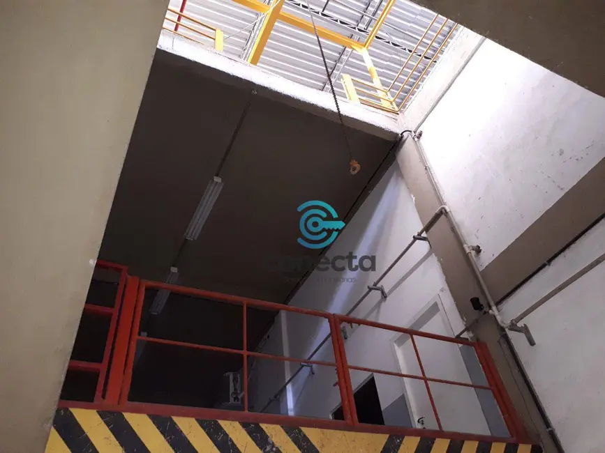 Armazém / Galpão à venda e para alugar, 2300m2 em Covanca, Sao Goncalo - RJ - imagem 6 Foto 6 de Armazém / Galpão à venda e para alugar, 2300m2 em Covanca, Sao Goncalo - RJ