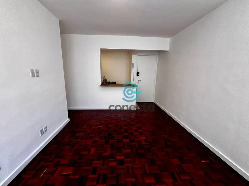 Apartamento com 3 quartos à venda, 70m2 em Icaraí, Niteroi - RJ - imagem 3 Foto 3 de Apartamento com 3 quartos à venda, 70m2 em Icaraí, Niteroi - RJ