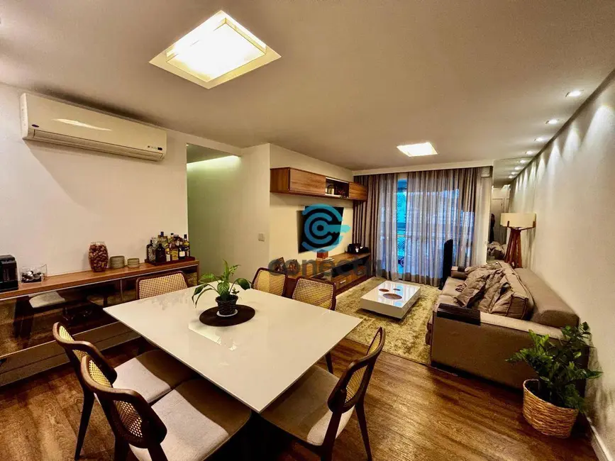 Apartamento com 3 quartos à venda, 130m2 em Icaraí, Niteroi - RJ - imagem 3 Foto 3 de Apartamento com 3 quartos à venda, 130m2 em Icaraí, Niteroi - RJ