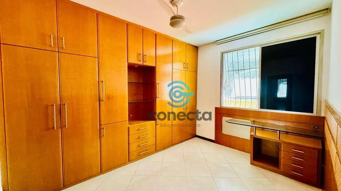 Apartamento com 3 quartos à venda, 109m2 em Icaraí, Niteroi - RJ - imagem 3 Foto 3 de Apartamento com 3 quartos à venda, 109m2 em Icaraí, Niteroi - RJ