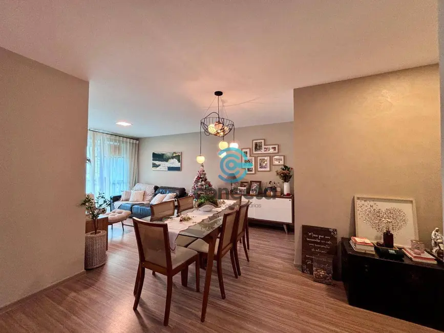 Apartamento com 3 quartos à venda, 117m2 em Icaraí, Niteroi - RJ - imagem 4 Foto 4 de Apartamento com 3 quartos à venda, 117m2 em Icaraí, Niteroi - RJ