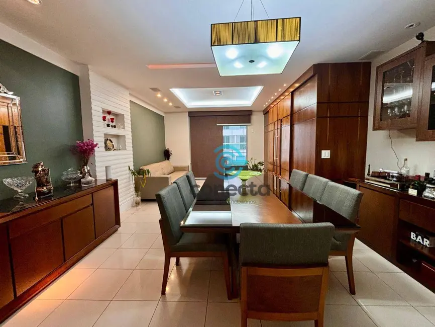 Foto 2 de Apartamento com 3 quartos à venda, 165m2 em Icaraí, Niteroi - RJ