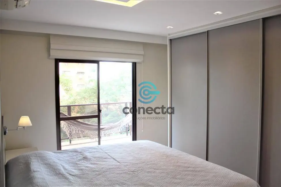 Apartamento com 4 quartos à venda, 170m2 em Icaraí, Niteroi - RJ - imagem 5 Foto 5 de Apartamento com 4 quartos à venda, 170m2 em Icaraí, Niteroi - RJ