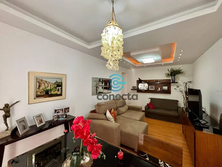 Apartamento com 2 quartos à venda, 90m2 em Icaraí, Niteroi - RJ - imagem 5 Foto 5 de Apartamento com 2 quartos à venda, 90m2 em Icaraí, Niteroi - RJ