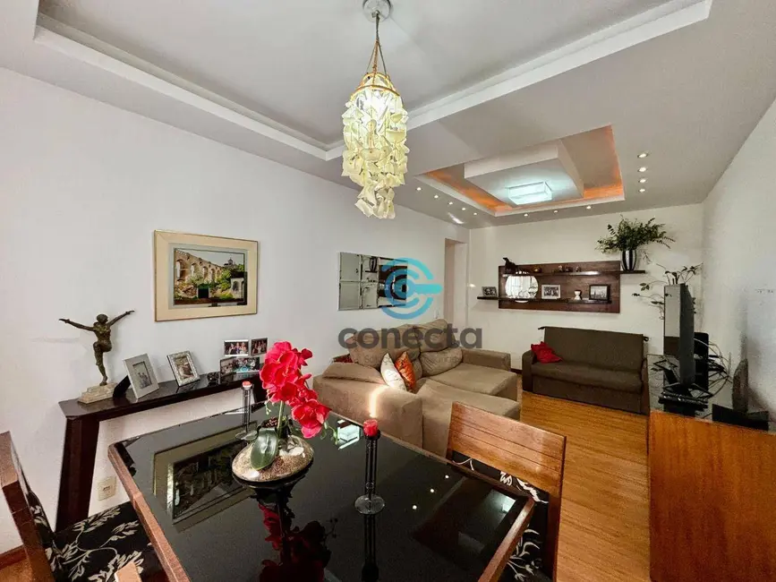 Apartamento com 2 quartos à venda, 90m2 em Icaraí, Niteroi - RJ - imagem 4 Foto 4 de Apartamento com 2 quartos à venda, 90m2 em Icaraí, Niteroi - RJ