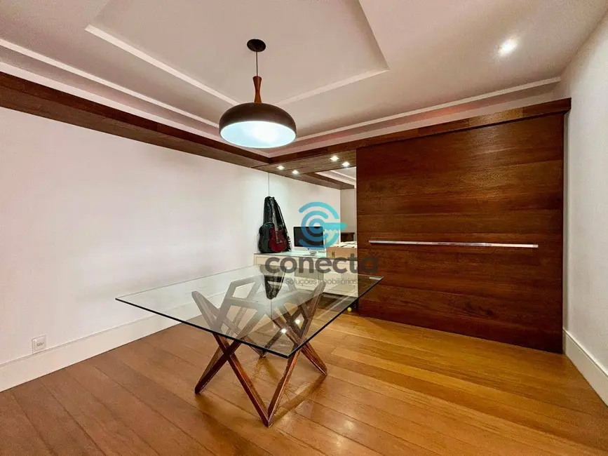 Foto 2 de Apartamento com 4 quartos à venda, 153m2 em Icaraí, Niteroi - RJ