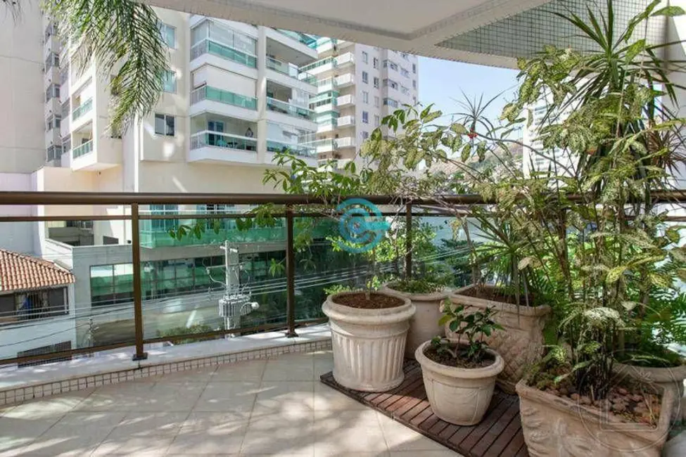 Foto 3 de Apartamento com 4 quartos à venda, 190m2 em Icaraí, Niteroi - RJ