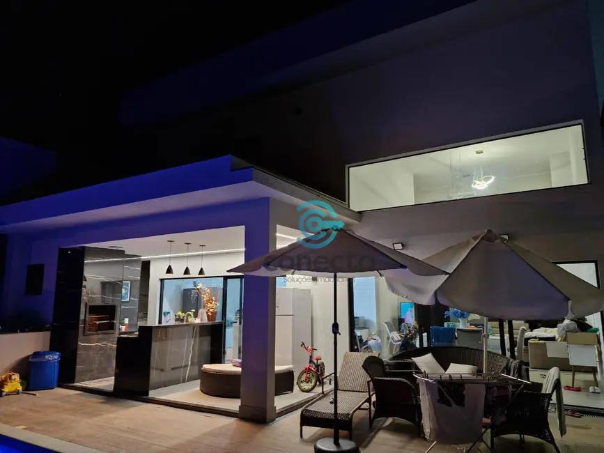 Foto 3 de Casa de Condomínio com 3 quartos à venda, 384m2 em Santo Antônio, Niteroi - RJ