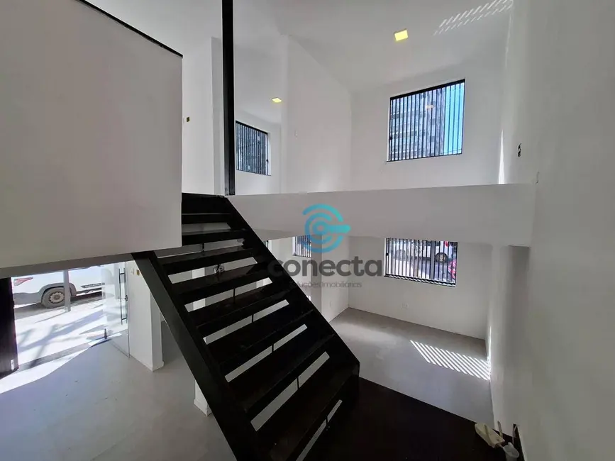 Casa para alugar, 205m2 em Icaraí, Niteroi - RJ - imagem 8 Foto 8 de Casa para alugar, 205m2 em Icaraí, Niteroi - RJ