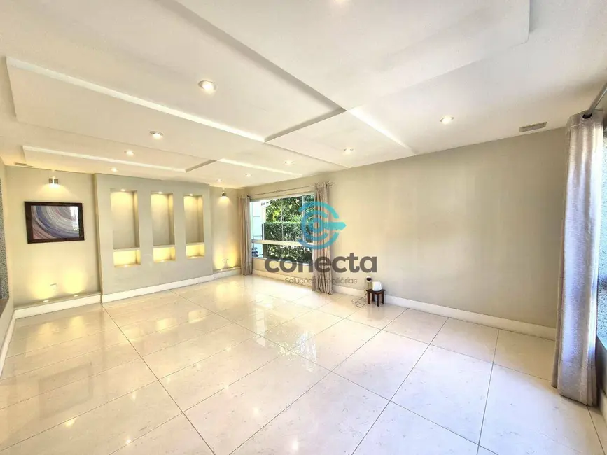 Casa de Condomínio com 4 quartos à venda, 477m2 em Badu, Niteroi - RJ - imagem 2 Foto 2 de Casa de Condomínio com 4 quartos à venda, 477m2 em Badu, Niteroi - RJ