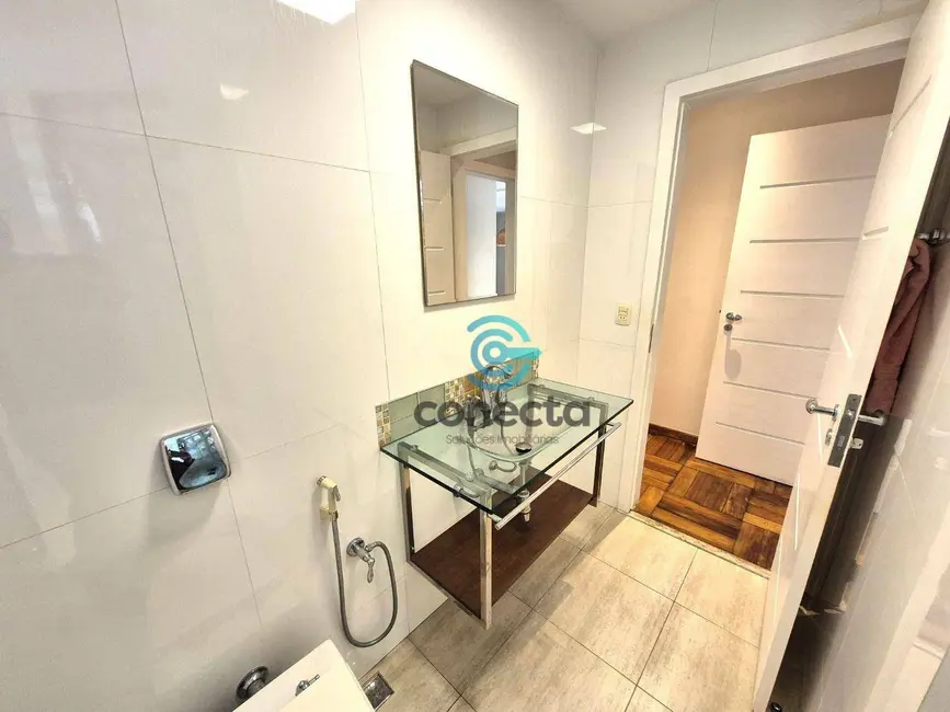 Casa de Condomínio com 4 quartos à venda, 477m2 em Badu, Niteroi - RJ - imagem 9 Foto 9 de Casa de Condomínio com 4 quartos à venda, 477m2 em Badu, Niteroi - RJ