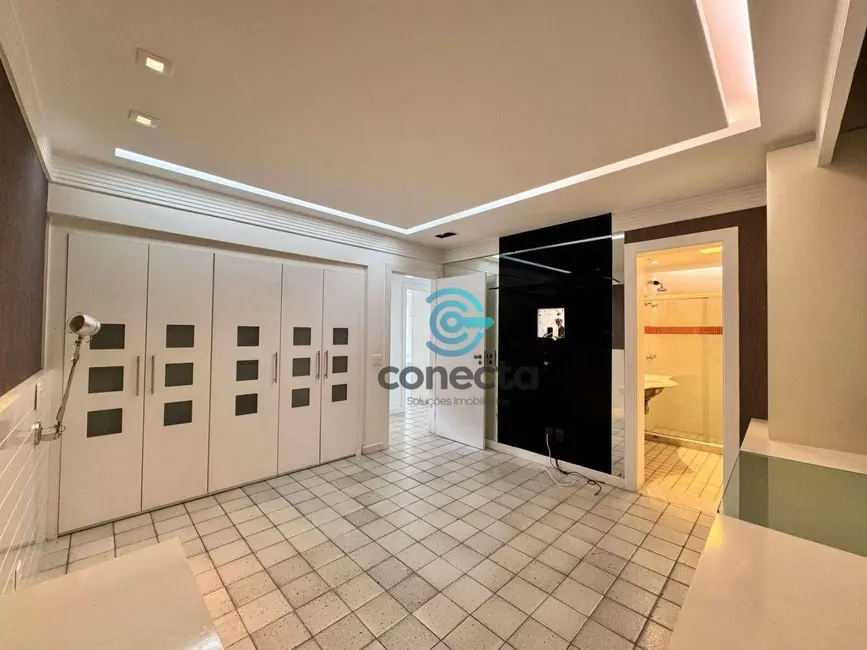 Foto 5 de Apartamento com 4 quartos à venda, 400m2 em Icaraí, Niteroi - RJ